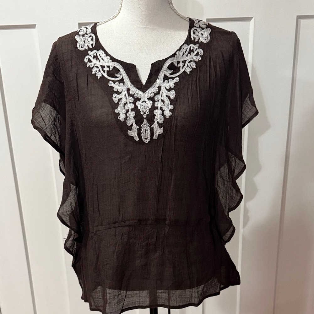 I.N. Studio Brown Blouse with White Embroidery